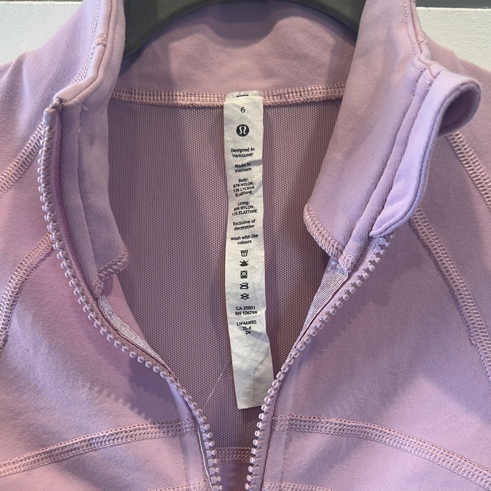 Women's Lululemon Pink Jacket - Picture 2 of 3